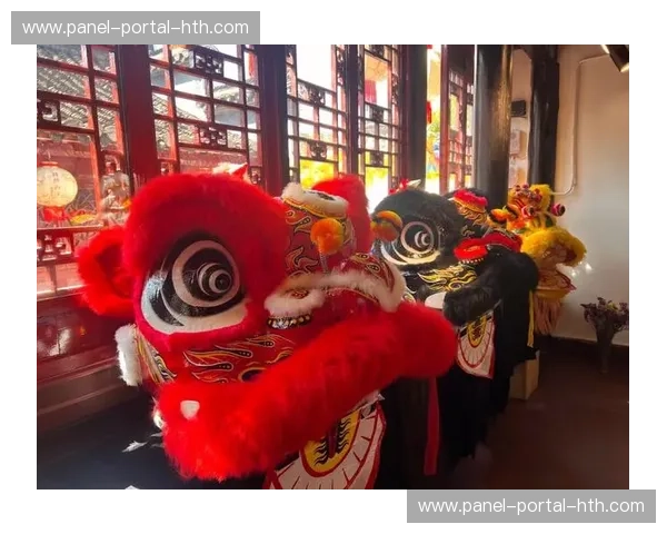 英超推出马年贺岁片,狮王穿古装、骏马寓征程融合中国传统文化 英超推出马年贺岁片,狮王穿古装、骏马寓征程融合中国传统文化